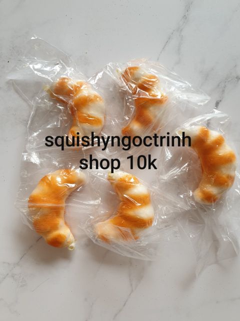 Squishy mini sừng bò + má hồng + gấu vàng + dầu mèo