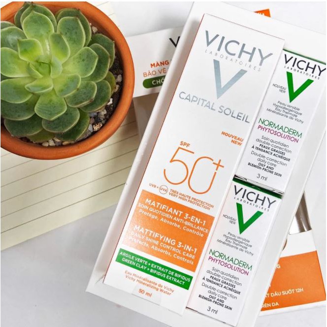 Bộ Kem Chống Nắng Vichy Capital Soleil Mattifying 3-In-1 SPF50+ Và Kem Giảm Mụn Vichy Normaderm Phytosolution Cream