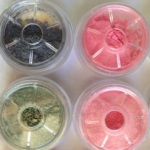 Nhũ kim tuyến mắt Hàn Quốc