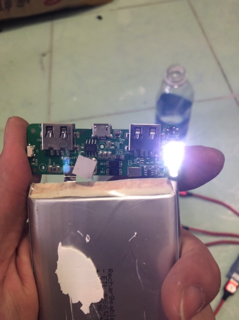 TNS.. Mạch dự phòng 2 cổng usb có led bao dung lượng