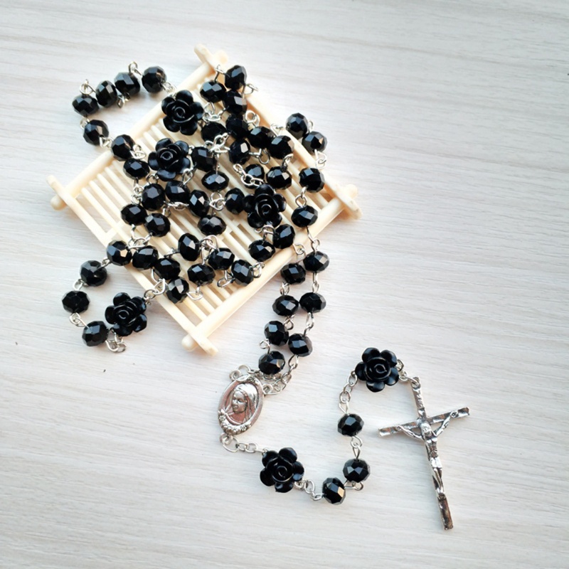 Vòng cổ Dài Mặt Thánh Giá Đính Đá Pha Lê Thời Trang