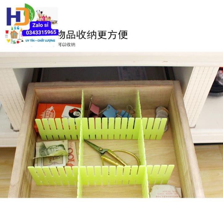 Set 4 Miếng Nhựa Chia Ngăn Tiện Lợi - Giao Màu Ngẫu Nhiên