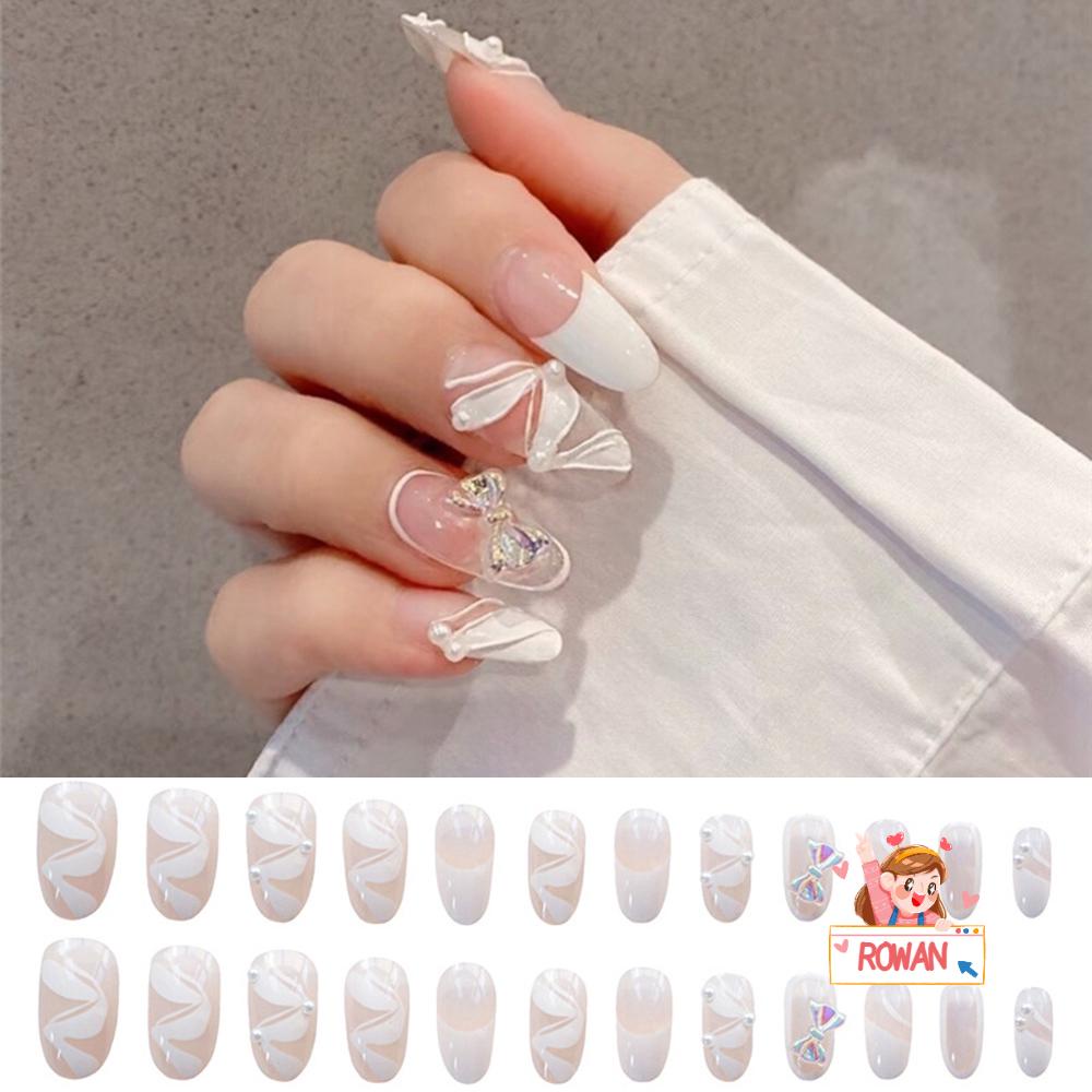 Hộp 24 Móng Tay Giả Màu Trắng Đính Đá Thời Trang Cho Nữ