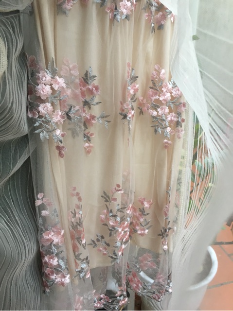 Chân váy maxi voan lưới thêu hoa sang chảnh loại 1 (sẵn hàng) | BigBuy360 - bigbuy360.vn