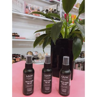 Xịt Nyx Matte Finish Setting Spray Matte