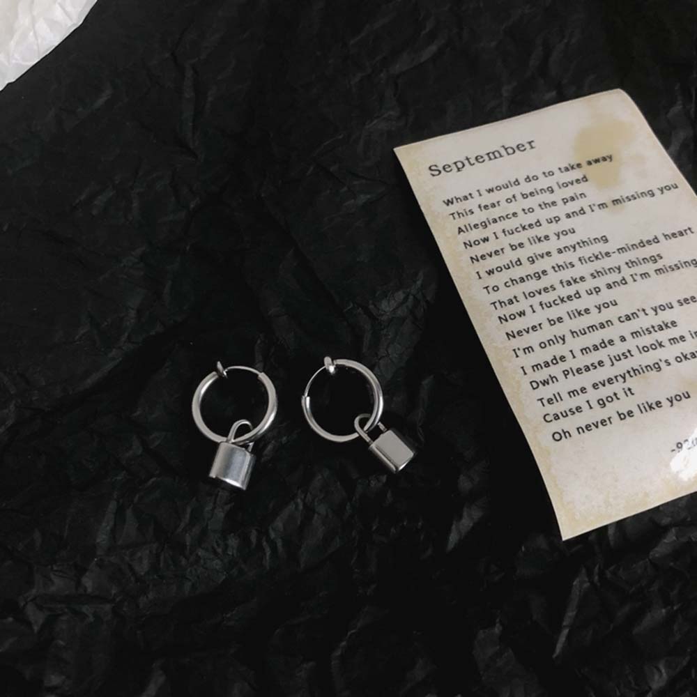 Khuyên tai hình ổ khóa độc đáo thời trang cá tính cho nam và nữ