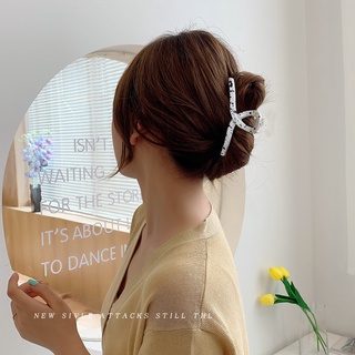 Kẹp tóc hàm cá mập phong cách Hàn Quốc cho nữ