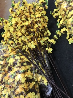 Cành hoa mai giả