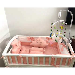 Đệm + ga chun+gối chặn + gối đầu.