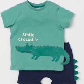 Sét Hm con cá sấu