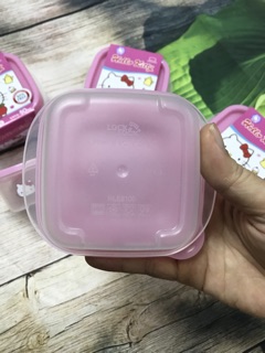 Set Hộp trữ thực phẩm locknlock hello kitty 260ml