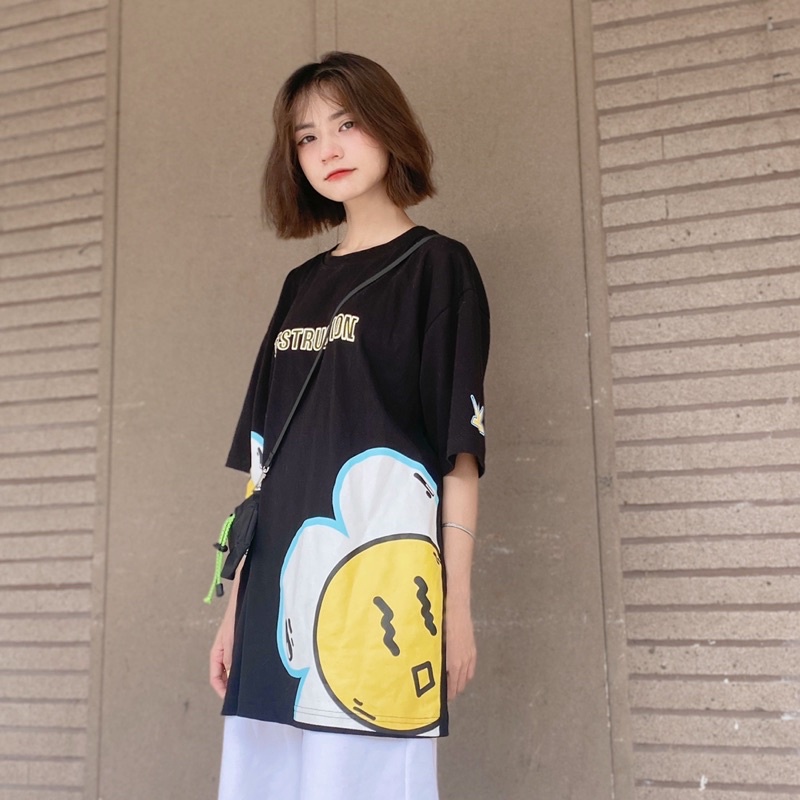 Áo thun local brand Destruction in hoạ tiết hoa cúc và trứng ốp la nhiều màu, cổ tròn, cotton