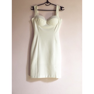 Đầm body 2 dây cúp ngực xẻ đùi