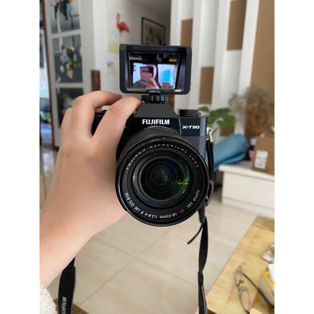 Gương lật màn hình cho máy ảnh UURIG R031 cho Vlogger và Youtuber - Có thể gắn thêm nhiều phụ kiện khác : Micro, Đèn ..