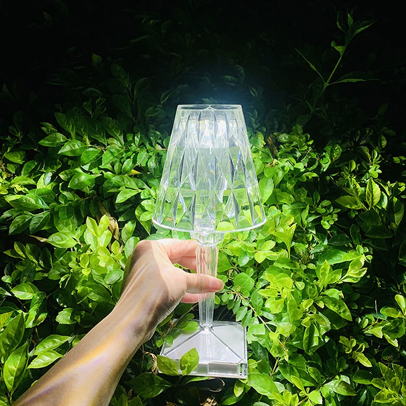 Đèn Ngủ Pha Lê Để Bàn Sang Trọng Phong Cách Châu Âu (HÌNH Ô DÙ VERSION 1) SONHOUSE