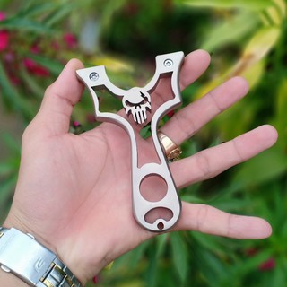 Ná Cao Su Đầu Lâu Tia Chớp Cao Cấp ( 1 Ná + 3 Bộ Dây )