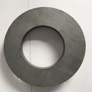 Nam châm Ferrite làm loa 100 lỗ 40 dầy 20mm (cam kết hài lòng)