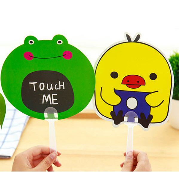 Quạt nhựa kute xua tan nắng hè🍀Clovershop68🍀
