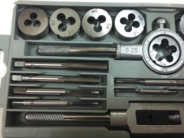 Bộ taro bàn ren tạo ren trong ngoài 12 chi tiết và 20 chi tiết loại tốt