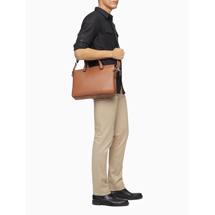 Túi xách Calvin Klein Refined Leather Slim Briefcase, nhiều màu