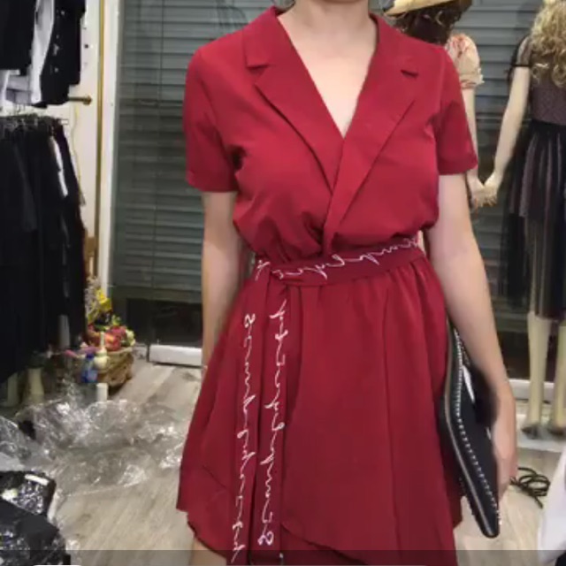 Jumpsuit giả váy dáng vest