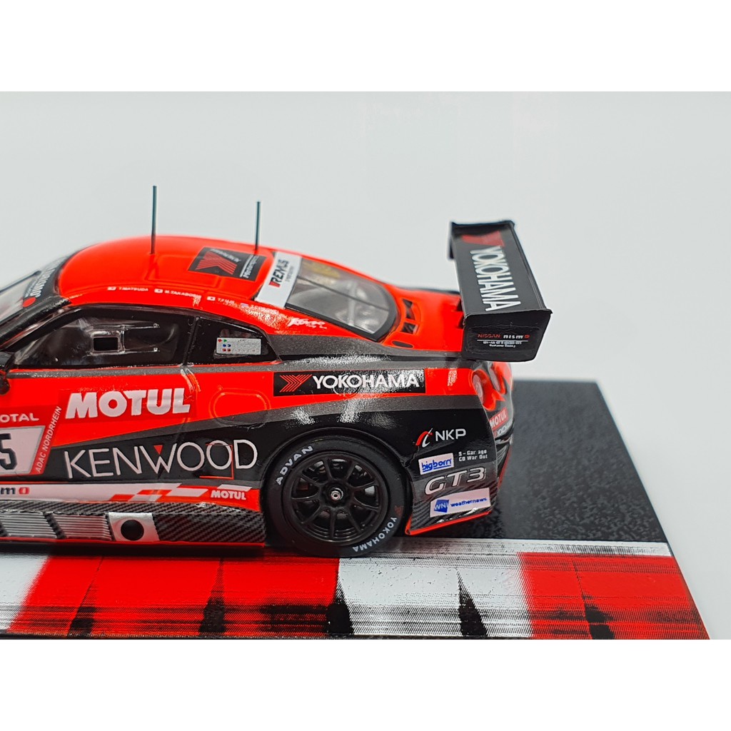 Xe Mô Hình Nissan GT-R Nismo GT3 Nurburgring 24hours 2019 1:64 Tarmac Works ( Cam Dạ Quang )