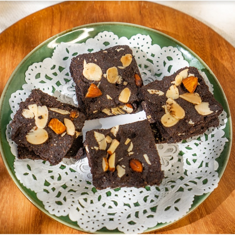 Bánh Brownie Crackers Hạnh Nhân Thương Hiệu Gạch Đỏ 250GR Chuẩn Healthy Dành Cho Ăn Kiêng