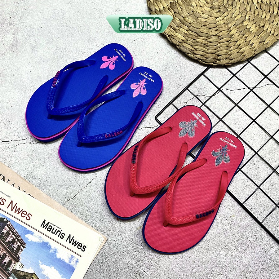 Dép kẹp nữ xỏ ngón siêu nhẹ siêu ếm cực hot mang đi chơi mang trong nhà LADISO TT388