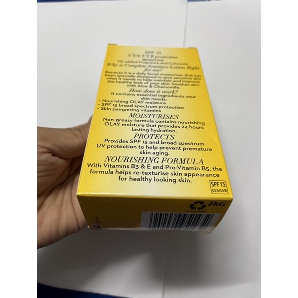 Kem chống nắng Olay Complete SPF 15+ Sensitive Skin Lotion 150ml