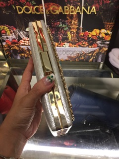 Túi đính đá sang chảnh