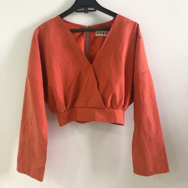 Áo croptop sexy tôn da