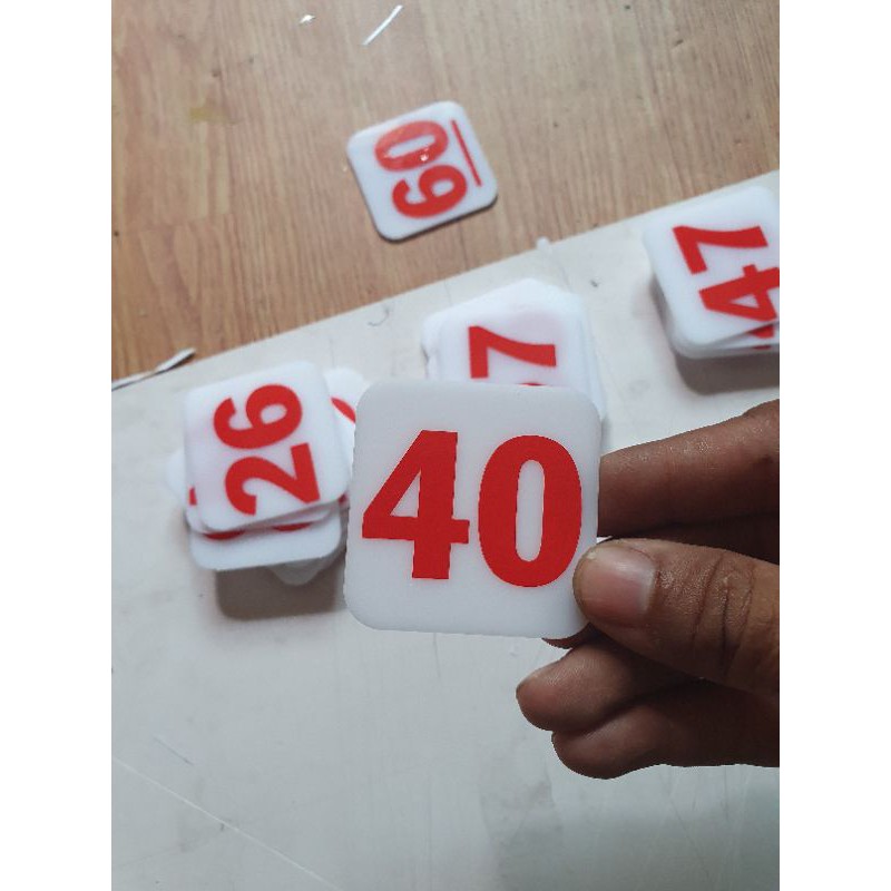 Thẻ số thẻ mặt máy làm theo yêu cầu