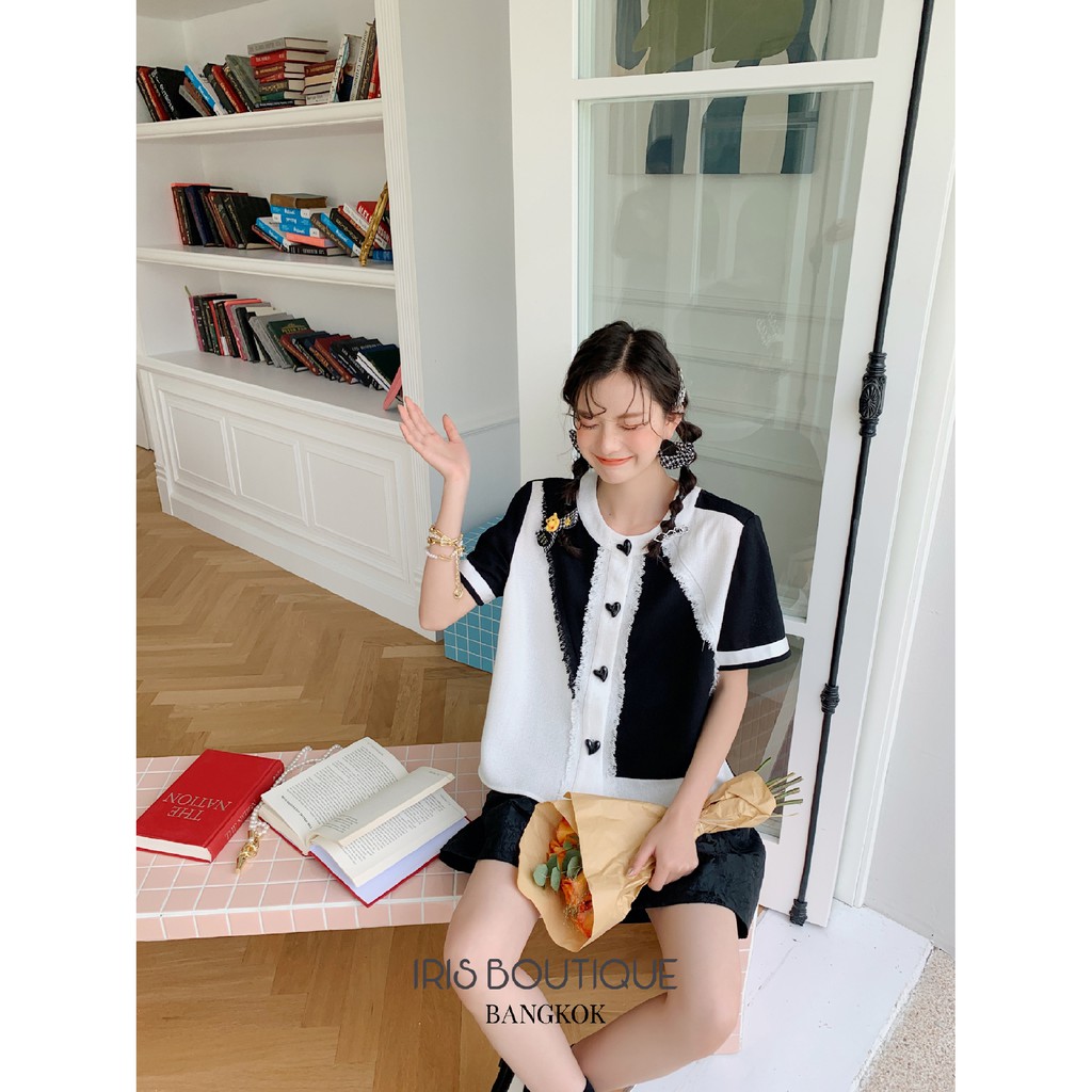 「Hàng sẵn」IRIS BOUTIQUE 22/SS IS151 heart button -Áo sơ mi