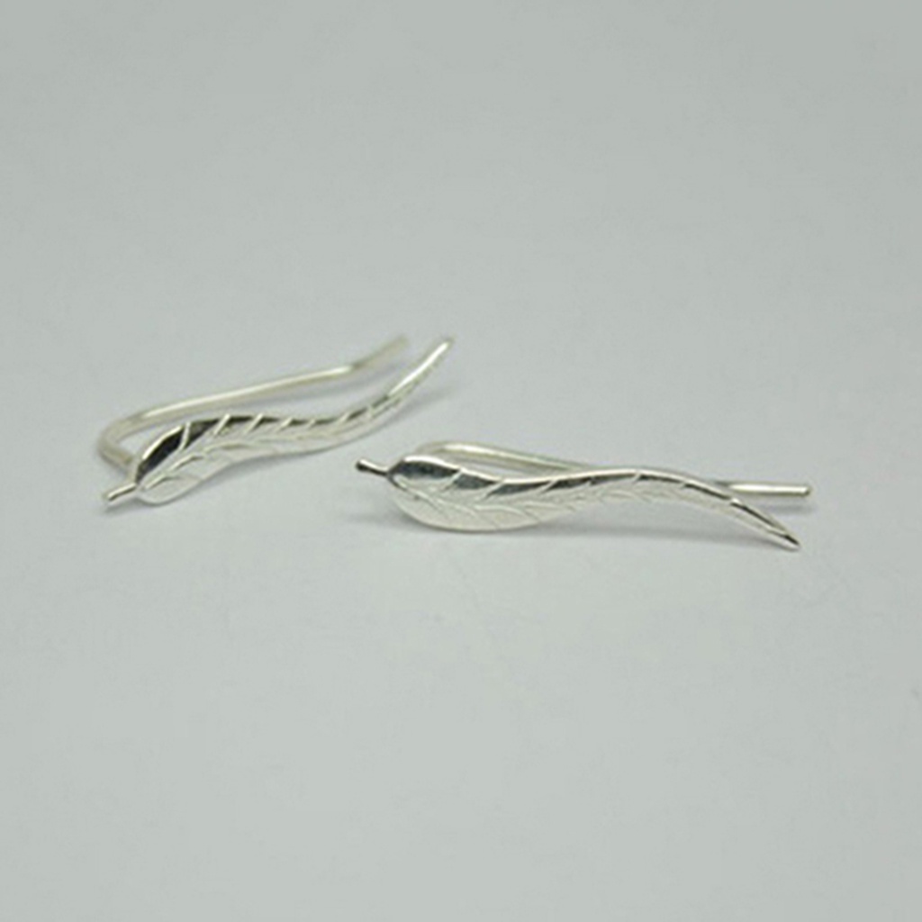 Cặp khuyên tai tạo hình chiếc lá dài độc đáo cho nữ