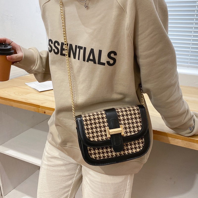 Túi đeo vai IELGY kiểu vuông nhỏ đơn giản in kẻ sọc trang trí đai phối xích phong cách Hàn Quốc