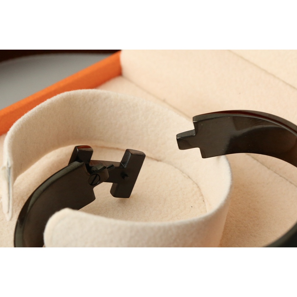 2023 Vòng đeo tay đen mờ H vòng tay nam 17cm