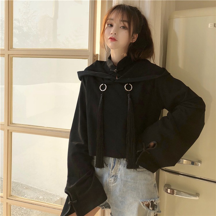 YAS0067-Áo dáng ngắn cổ tàu có mũ phối tua rua
