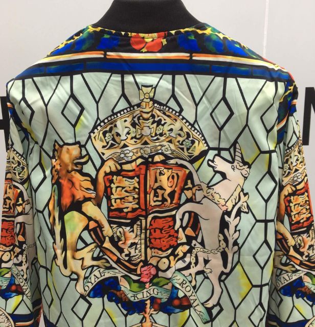 Áo khoác gió VER.....