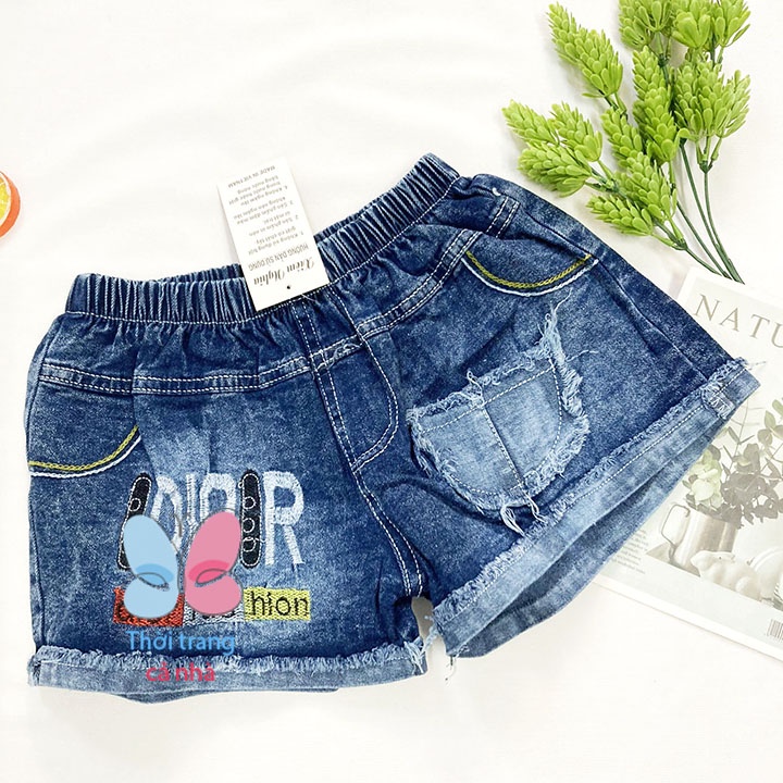 Quần đùi bé gái freesize từ 27-32kg quần short jean mềm thêu chữ - QG51