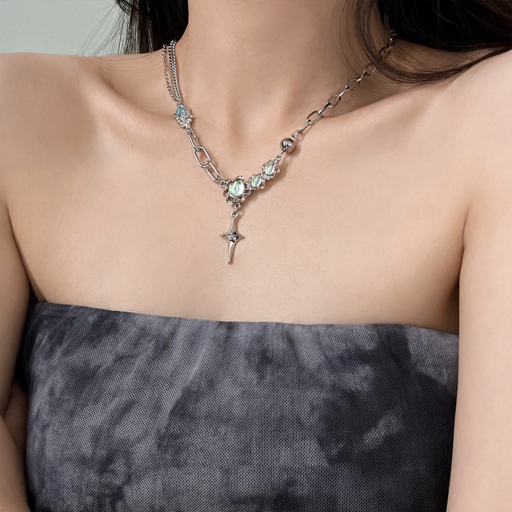 Vòng cổ Mặt Hình Thánh Giá Đính Đá Sang Trọng