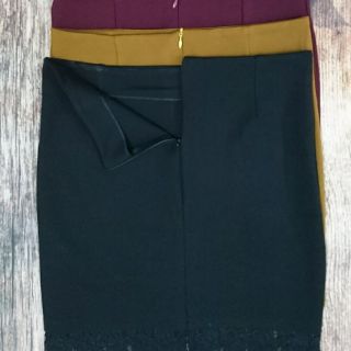 Chân váy ôm công sở phối ren