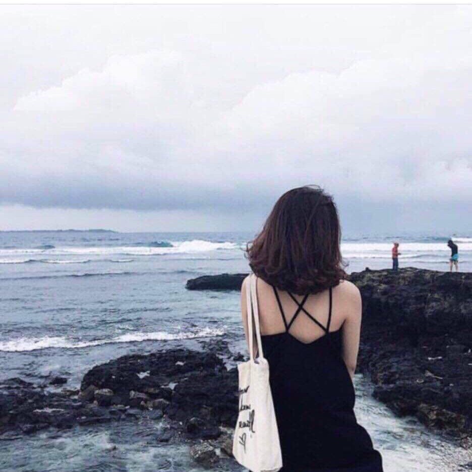 ĐẦM ĐẦM ĐEN SUÔNG ĐI BIỂN - VÁY ĐAN DÂY LƯNG | BigBuy360 - bigbuy360.vn