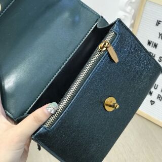 Túi xê nờ ca nhũ