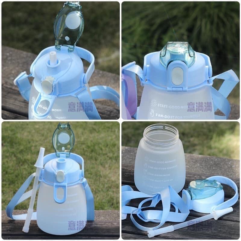 Bình đựng nước có ồng hút, Bình nước nhắc giờ siêu cute 1200ml kèm sticker siêu xinh