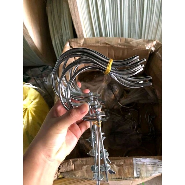 Móc inox cho lồng mào, chòe, mi