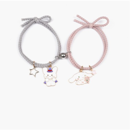A pair of cartoon astronaut magnet bracelets to choose from (sold separately) | BigBuy360 - bigbuy360.vn