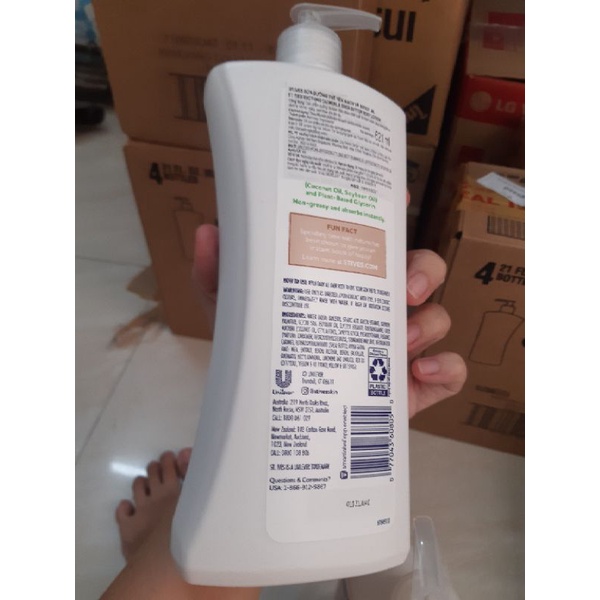 Sữa dưỡng thể yến mạch St Ives 621ml