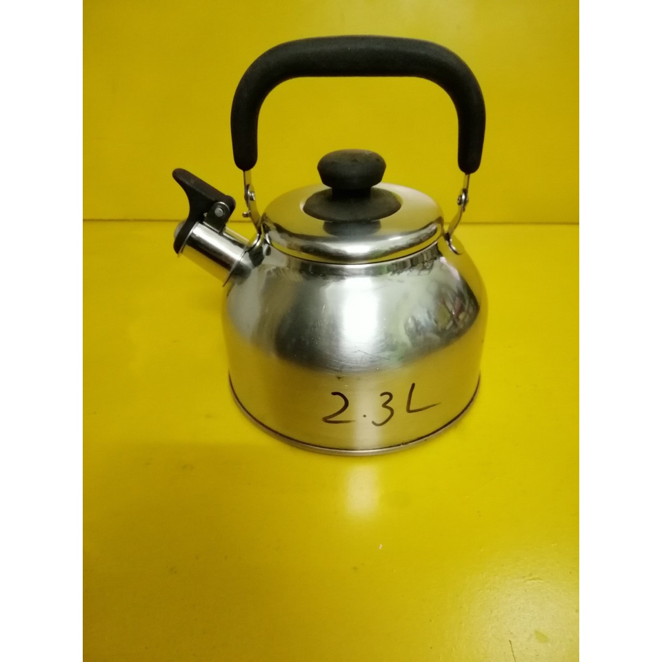 Ấm inox có còi hú nội địa Nhật (2.3L) (mã 851), Dùng được bếp từ