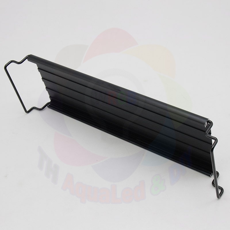 Chân Đèn W106 Thủy Sinh màu đen tăng giảm kích thước. Dùng cho máng W106 và các loại máng tương tự.
