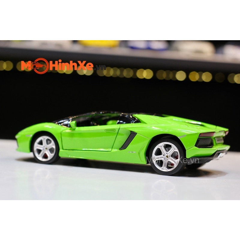 MÔ HÌNH XE LAMBORGHINI AVENTADOR LP700-4 ROADSTER 1:24 MSZ